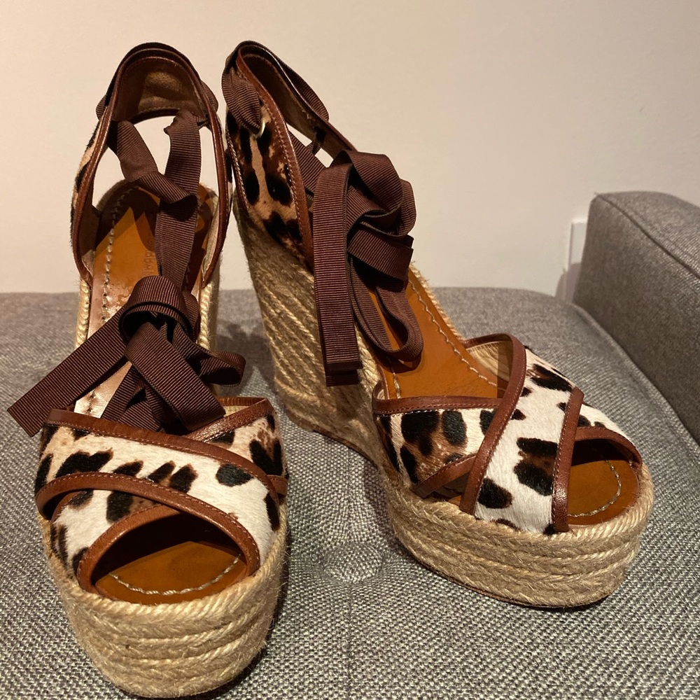 Dolce and Gabbana wedges leopard print 39